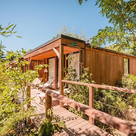 Camping Rives D'arc Vallon-Pont-dʼArc