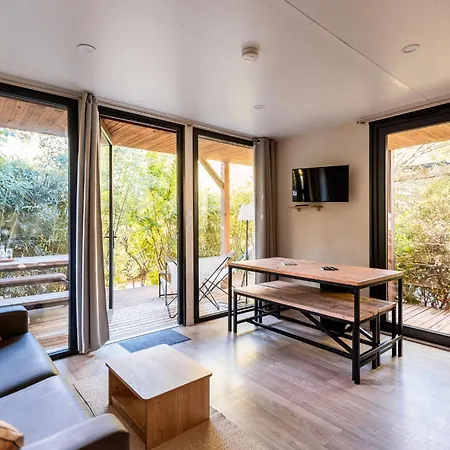 Rives D'arc Campeggio Vallon-Pont-dʼArc